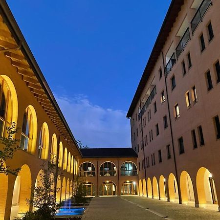 Corte Milano Rozzano Exteriör bild