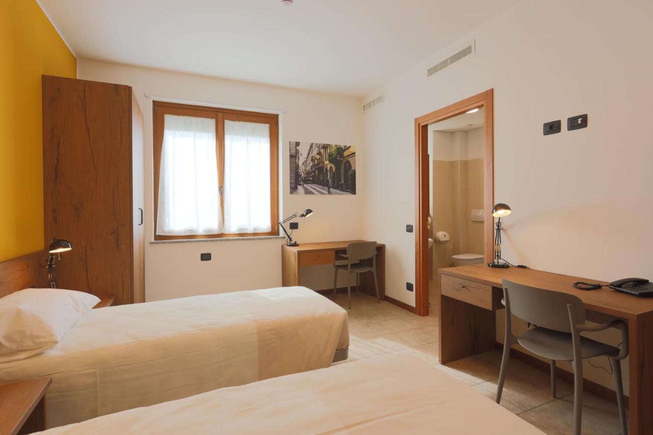 Corte Milano Rozzano Exteriör bild