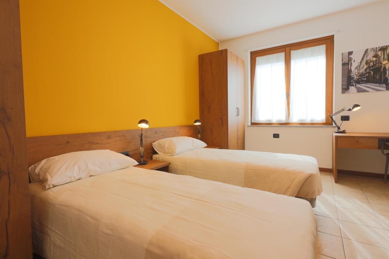 Corte Milano Rozzano Exteriör bild