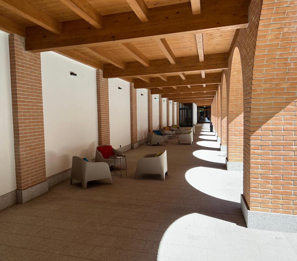 Corte Milano Rozzano Exteriör bild