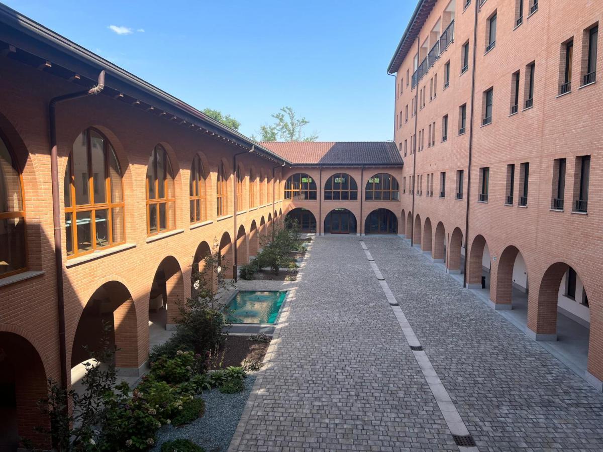 Corte Milano Rozzano Exteriör bild