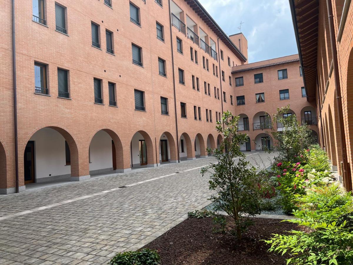 Corte Milano Rozzano Exteriör bild